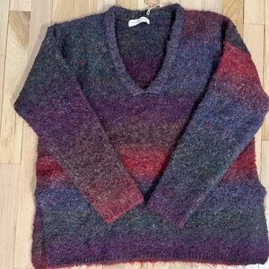 NATURAL LIFE Purple and Red V-Neck Sweater with Ombre Effect NWT size large